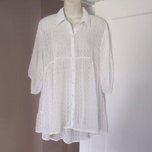 Umgee White Swiss Dot Tiered Top 3/4 Length Sleeve NWT - SMALL